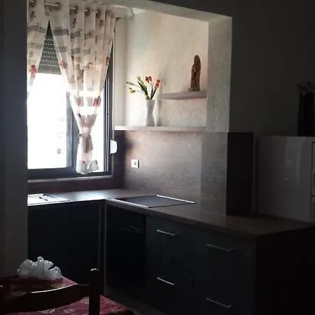 Livia 3* Τίρανα