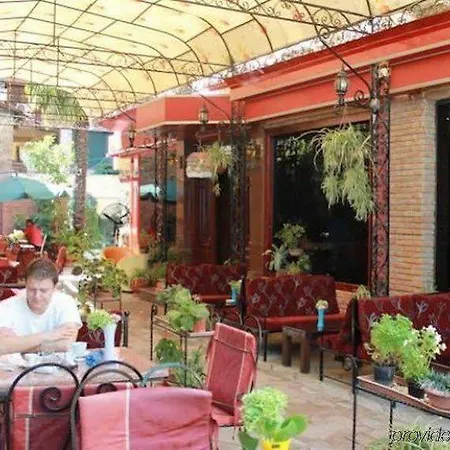 Ξενοδοχείο Livia Τίρανα