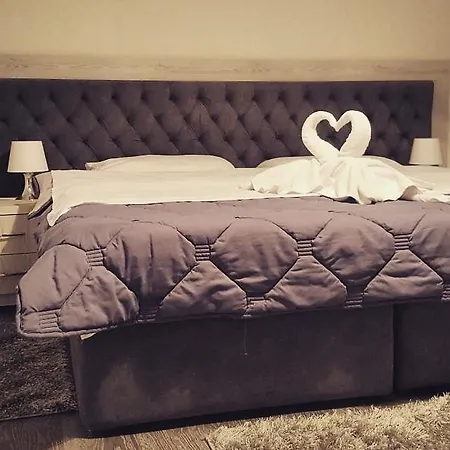 Livia 3* Tirana