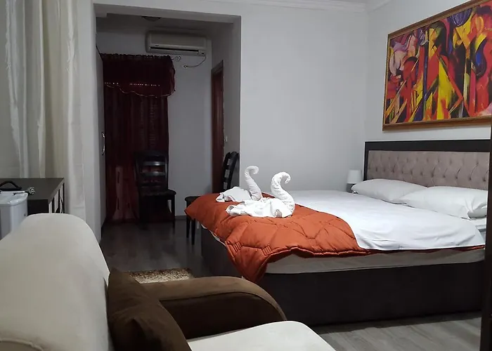 Livia 3* Tirana